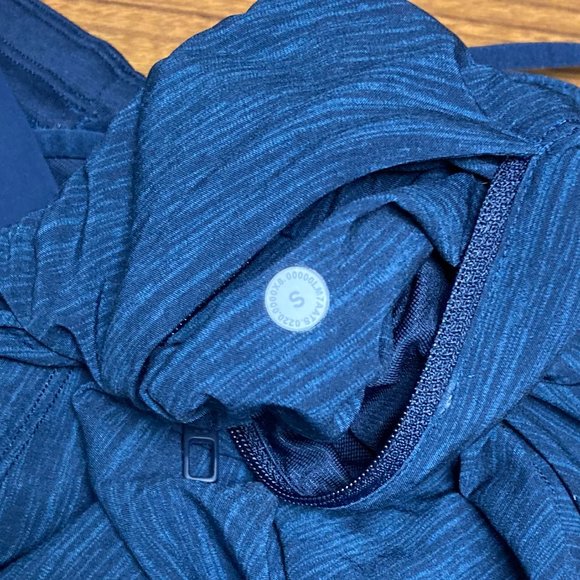 Lululemon T.H.E. SHORT 11" *LINERLESS - Picture 5 of 5